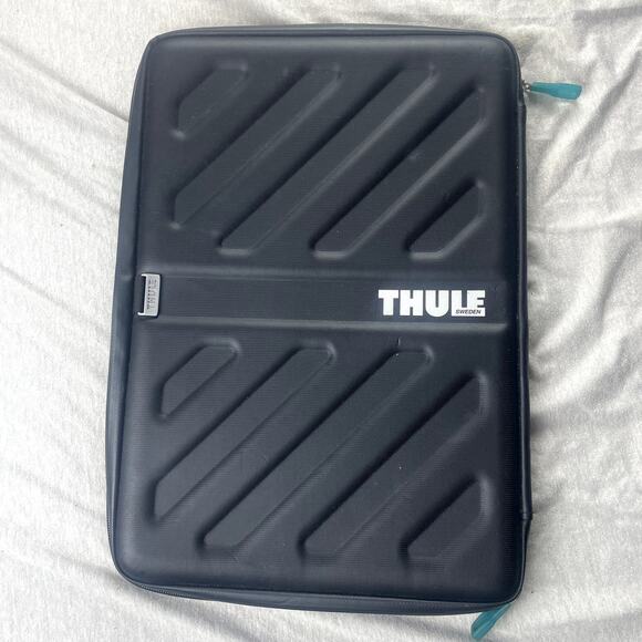 Thule Laptop Case Semi-Soft Shell Zippered Case Sleeve 15” 15 Inch See Pics - Picture 1 of 9